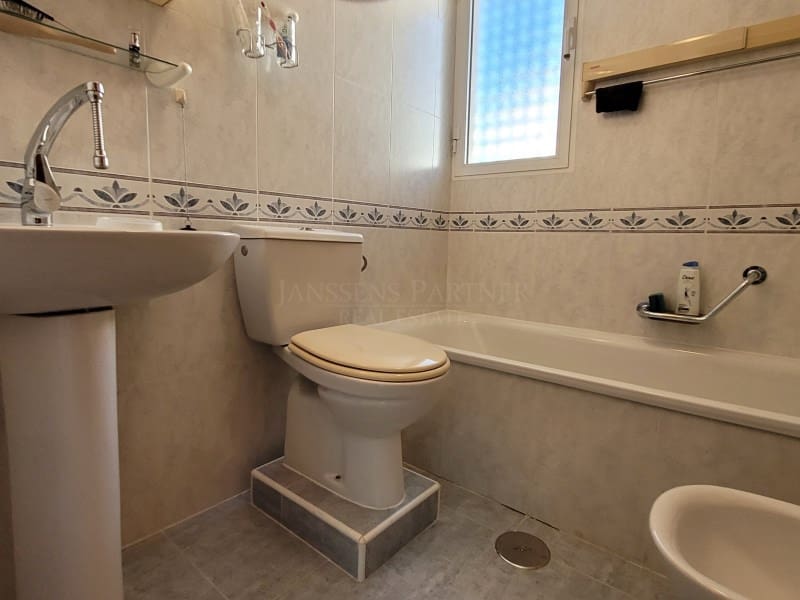 2 bedroom Apartment for sale in Monforte del Cid with pool garage - € 199,900 (Ref: 9376794)