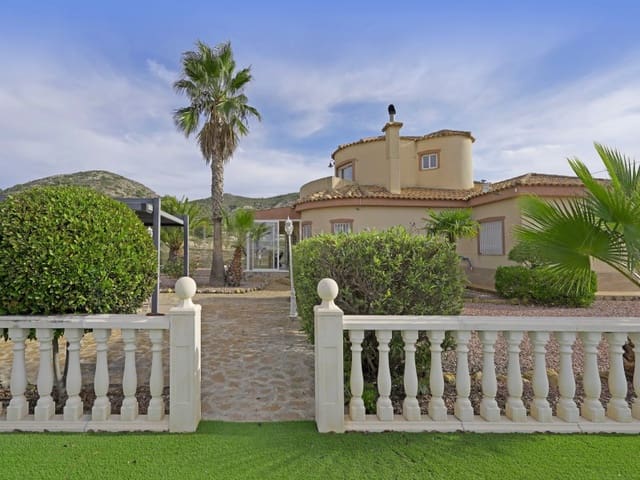 Chalet de 3 habitaciones en Hondón de los Frailes en venta con piscina garaje - 340.000 € (Ref: 9376795)