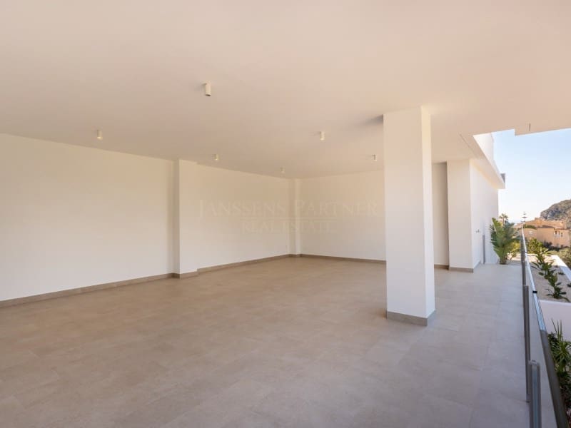 4 bedroom Villa for sale in Cumbre del Sol with pool - € 1,300,000 (Ref: 9406594)