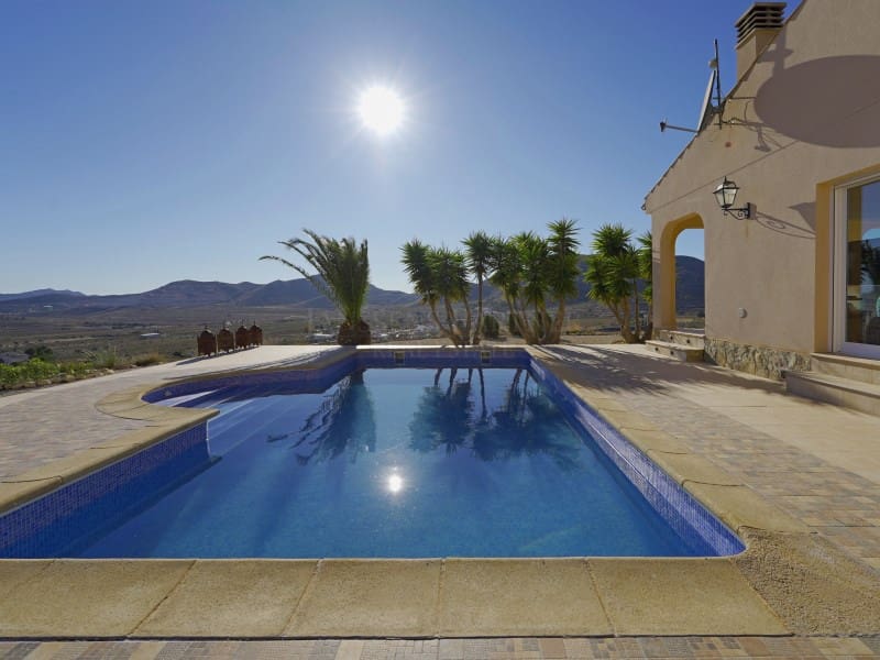 3 Zimmer Villa zu verkaufen in Hondon de las Nieves - 390.000 € (Ref: 9446701)