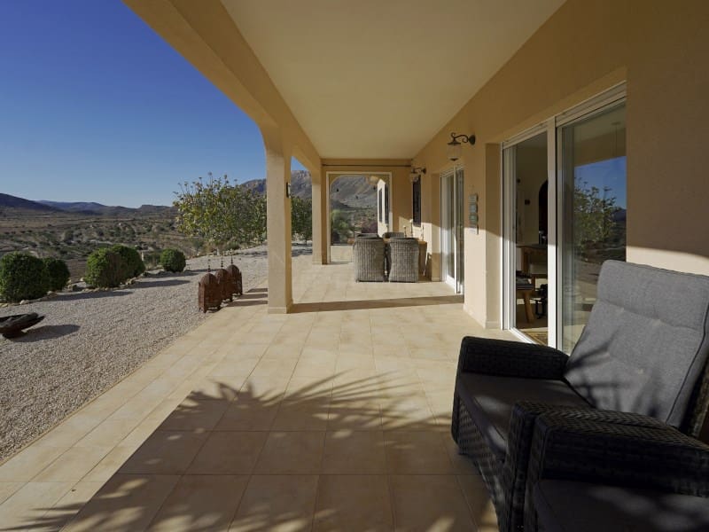 3 Zimmer Villa zu verkaufen in Hondon de las Nieves - 390.000 € (Ref: 9446701)