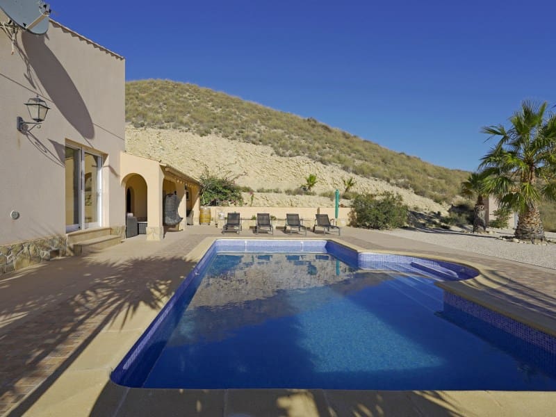 3 Zimmer Villa zu verkaufen in Hondon de las Nieves - 390.000 € (Ref: 9446701)