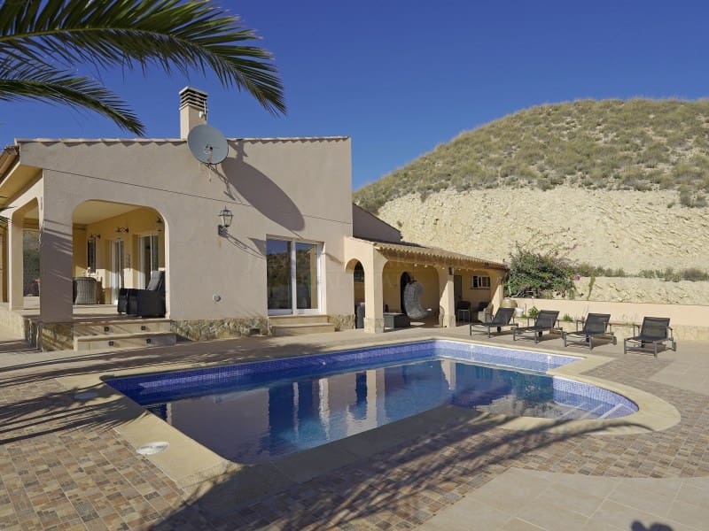 3 Zimmer Villa zu verkaufen in Hondon de las Nieves - 390.000 € (Ref: 9446701)