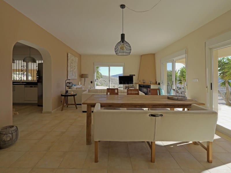 3 Zimmer Villa zu verkaufen in Hondon de las Nieves - 390.000 € (Ref: 9446701)