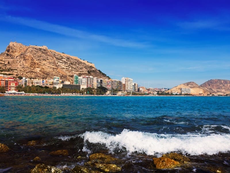 3 bedroom Apartment for rent in Alicante / Alacant city - € 6,500 (Ref: 9456481)