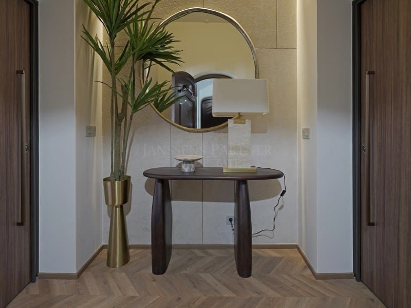 3 bedroom Apartment for sale in Alicante / Alacant city - € 2,700,000 (Ref: 9456482)