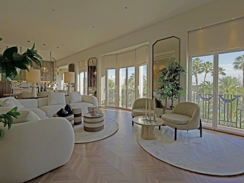 3 bedroom Apartment for sale in Alicante / Alacant city - € 2,700,000 (Ref: 9456482)