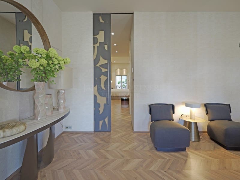 3 bedroom Apartment for sale in Alicante / Alacant city - € 2,700,000 (Ref: 9456482)