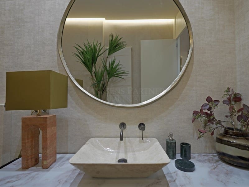 3 bedroom Apartment for sale in Alicante / Alacant city - € 2,700,000 (Ref: 9456482)