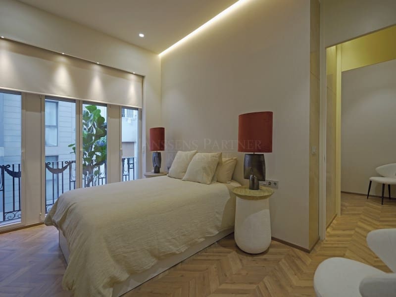 3 bedroom Apartment for sale in Alicante / Alacant city - € 2,700,000 (Ref: 9456482)