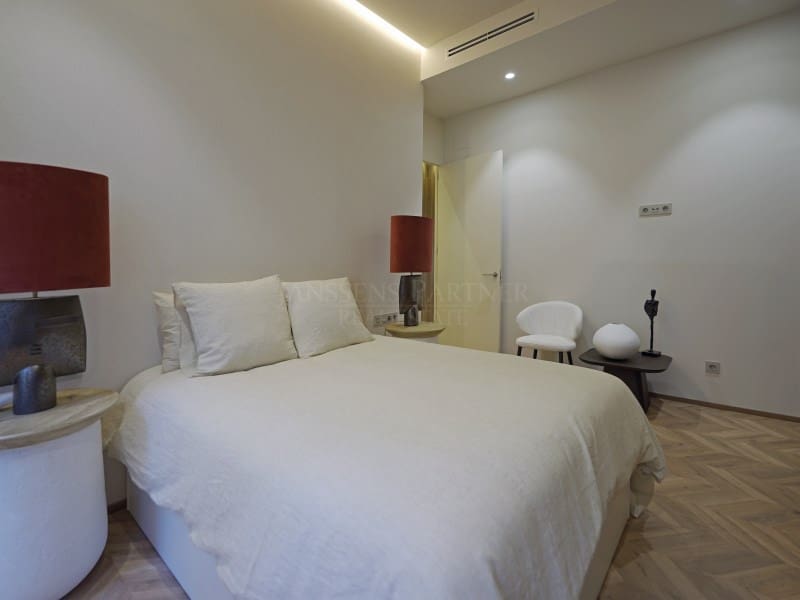 3 bedroom Apartment for sale in Alicante / Alacant city - € 2,700,000 (Ref: 9456482)