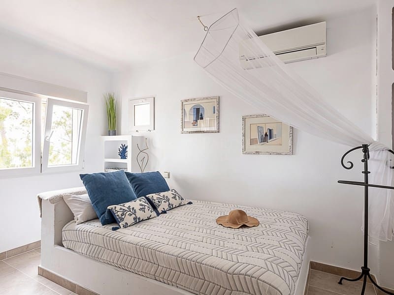 4 soveværelse Villa til leje i Calpe / Calp - € 6.000 (Ref: 9565400)