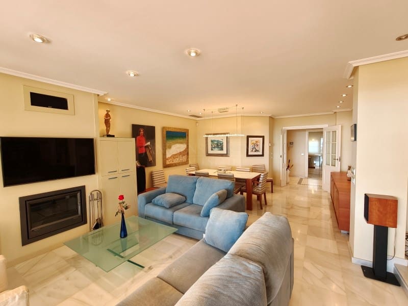 3 bedroom Apartment for sale in Altea - € 1,100,000 (Ref: 9611402)