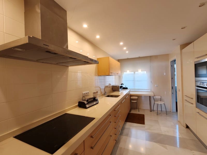3 bedroom Apartment for sale in Altea - € 1,100,000 (Ref: 9611402)