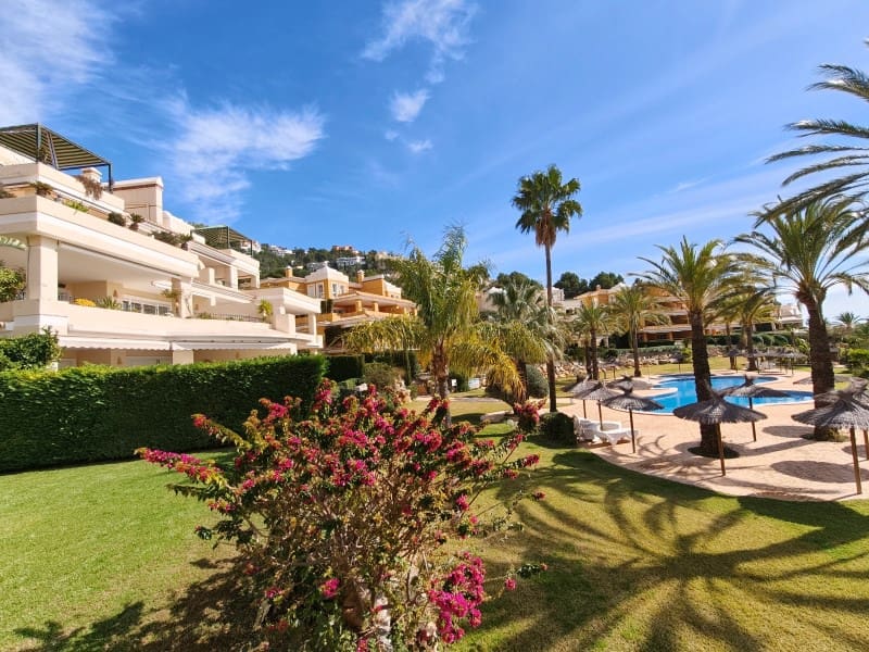 3 bedroom Apartment for sale in Altea - € 1,100,000 (Ref: 9611402)