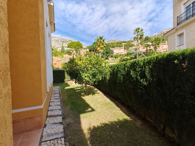 3 bedroom Apartment for sale in Altea - € 1,100,000 (Ref: 9611402)