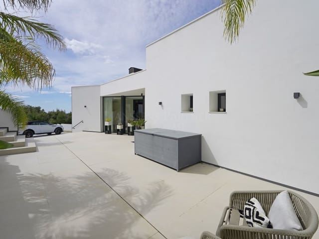 4 sypialnia Willa na sprzedaż w Altea z garażem - 3 150 000 € (Ref: 9785994)