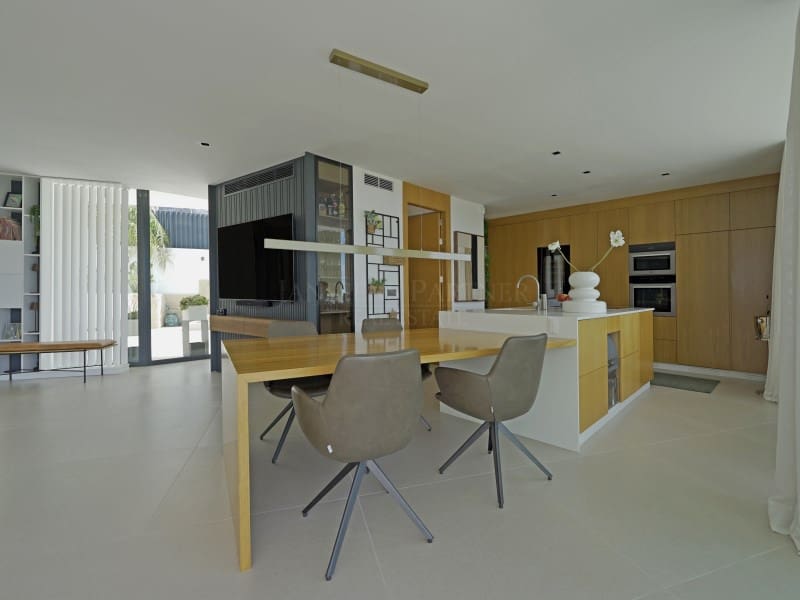 4 soverom Villa til salgs i Altea med garasje - € 3 150 000 (Ref: 9785994)