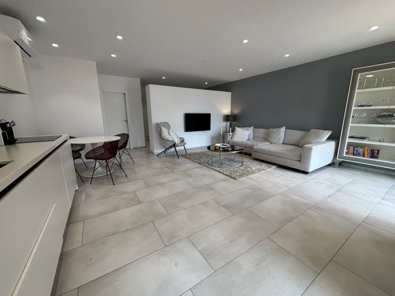 Commercial for rent in Altea with pool - € 850 (Ref: 9825006)