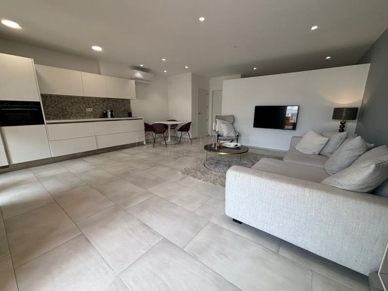 Commercial for rent in Altea with pool - € 850 (Ref: 9825006)