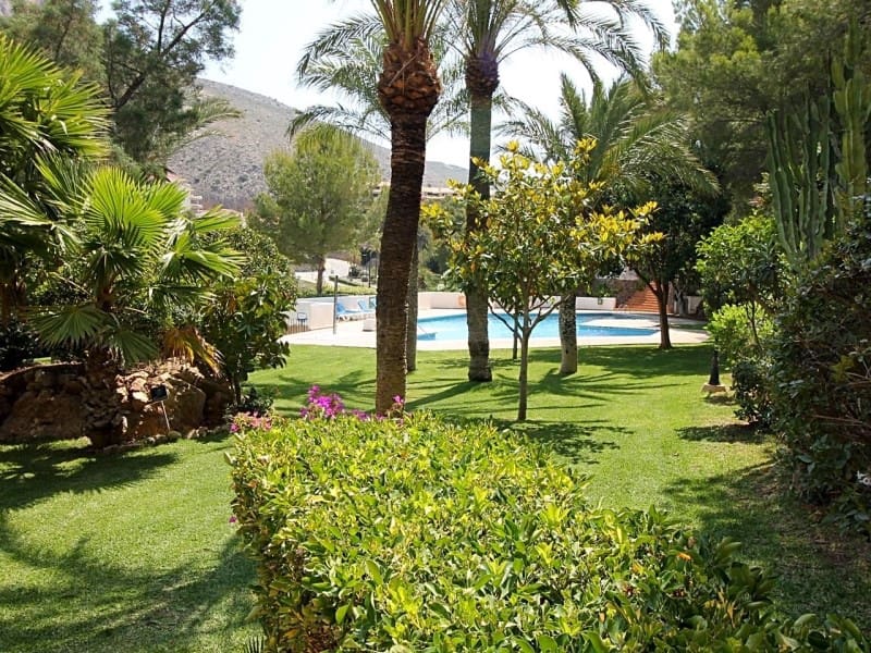 Commercial for rent in Altea with pool - € 850 (Ref: 9825006)