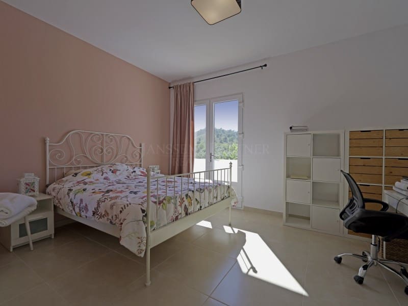 7 bedroom Villa for sale in Hondon de las Nieves - € 725,000 (Ref: 9868504)