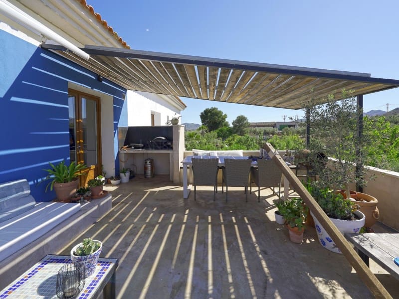 7 bedroom Villa for sale in Hondon de las Nieves - € 725,000 (Ref: 9868504)