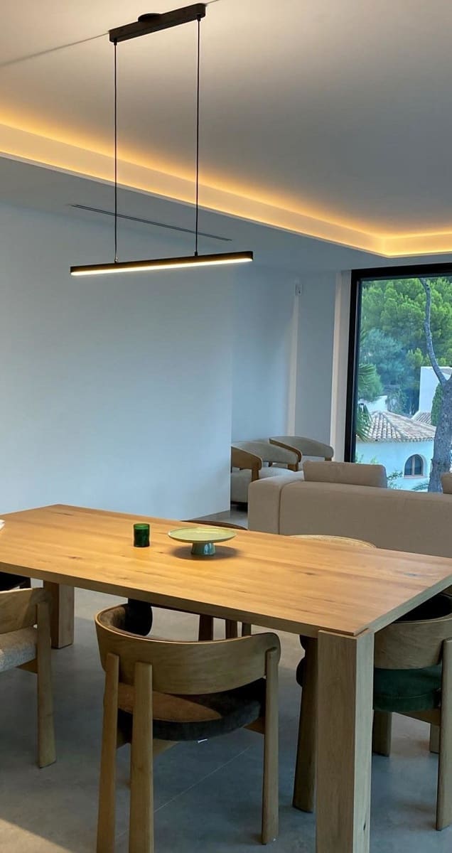 4 bedroom Villa for sale in Altea with pool garage - € 2,295,000 (Ref: 10040319)