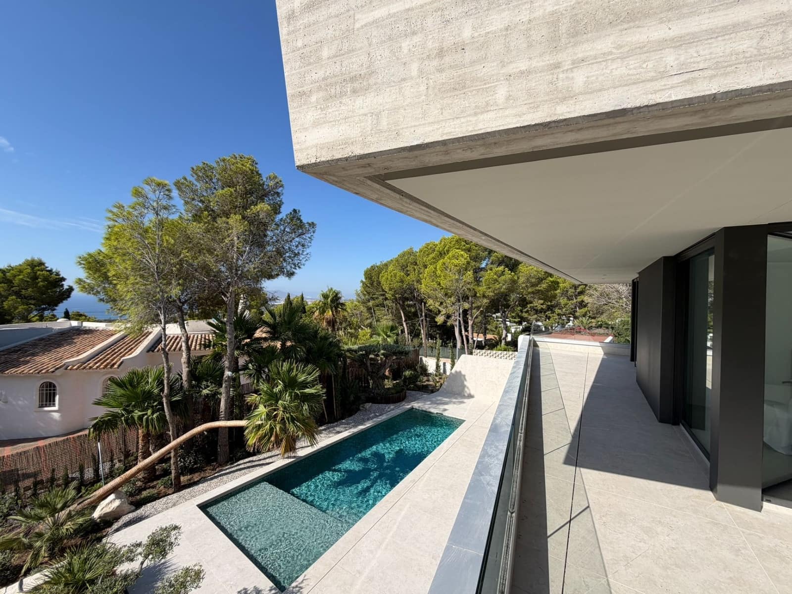 4 bedroom Villa for sale in Altea with pool garage - € 2,295,000 (Ref: 10040319)