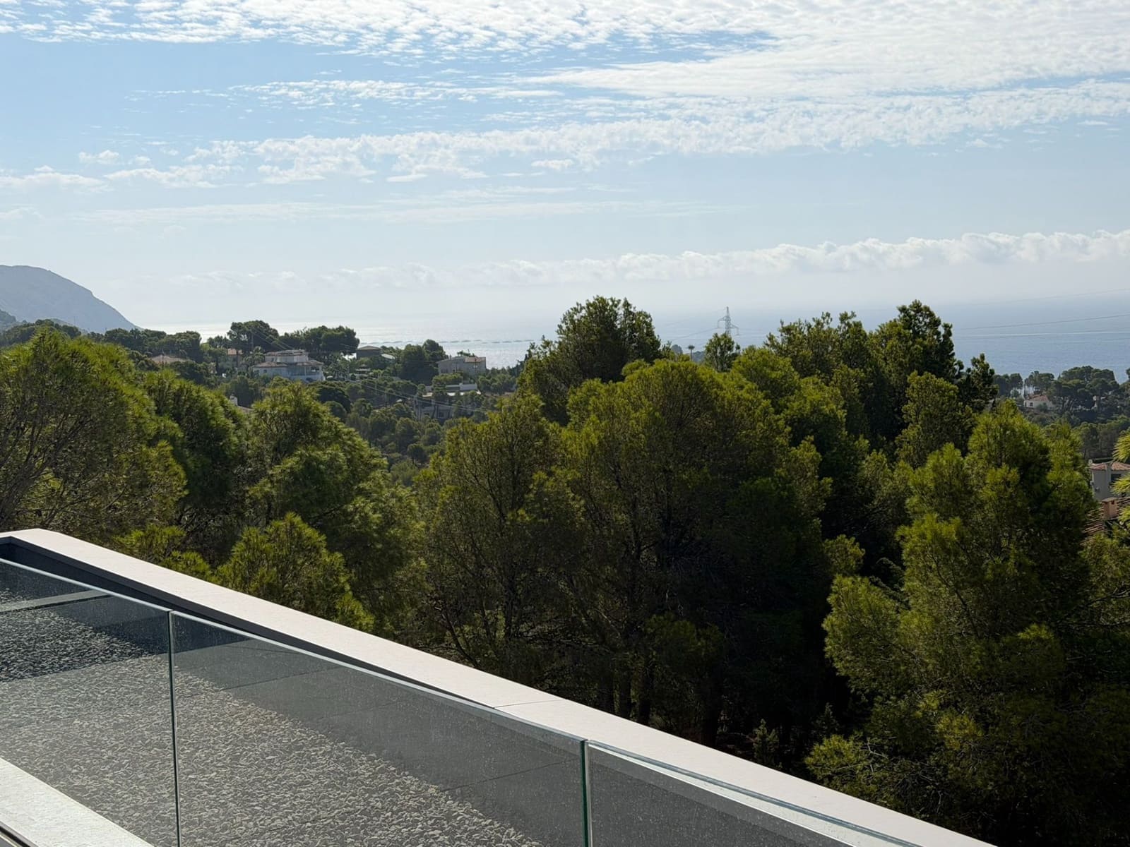 4 bedroom Villa for sale in Altea with pool garage - € 2,295,000 (Ref: 10040319)