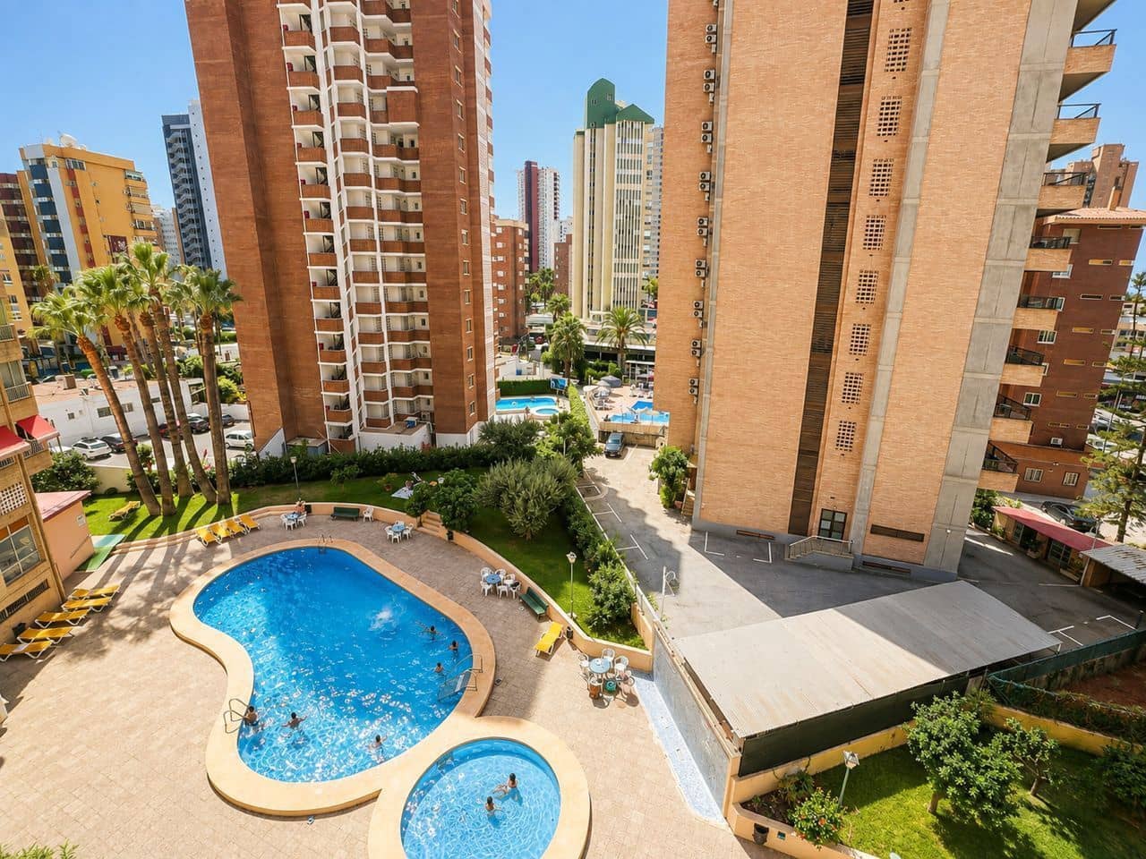 1 bedroom Apartment for sale in Benidorm with pool garage - € 160,000 (Ref: 10057962)