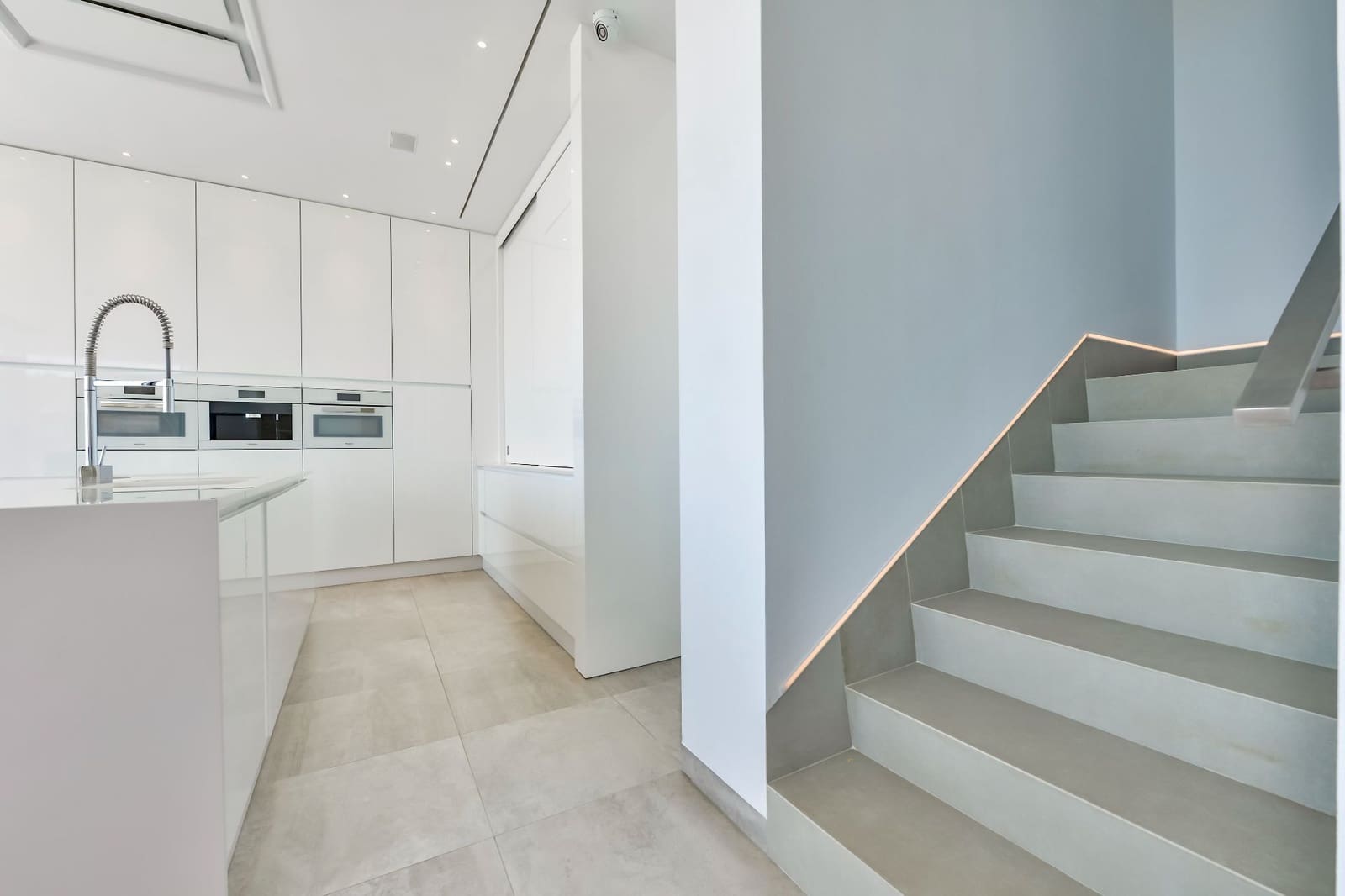 Chalet de 3 habitaciones en Altea en venta con piscina garaje - 2.695.000 € (Ref: 10074901)