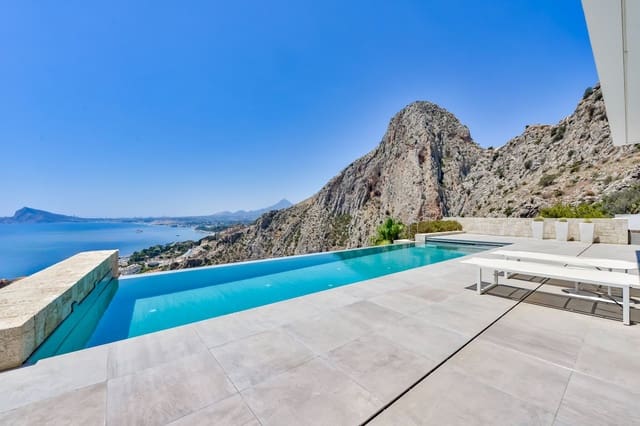 Chalet de 3 habitaciones en Altea en venta con piscina garaje - 2.695.000 € (Ref: 10074901)