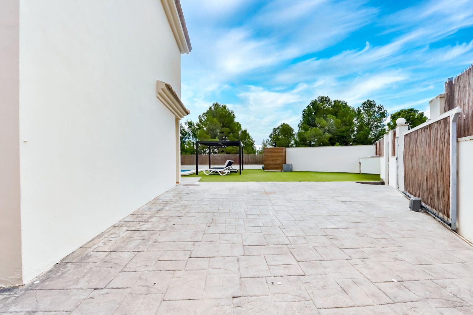 3 soverom Villa til salgs i Polop med svømmebasseng garasje - € 525 000 (Ref: 10166081)