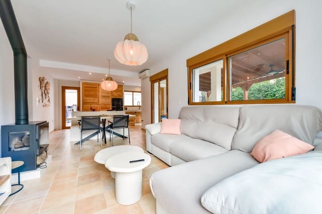 3 soverom Villa til salgs i Polop med svømmebasseng garasje - € 525 000 (Ref: 10166081)