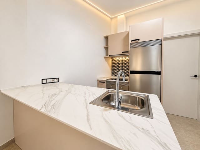 Studio til salgs i Benidorm med garasje - € 195 000 (Ref: 10170518)