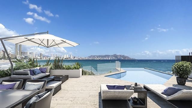 4 chambre Appartement à vendre à Playa Poniente, Benidorm avec piscine garage - 1 650 000 € (Ref: 4372828)