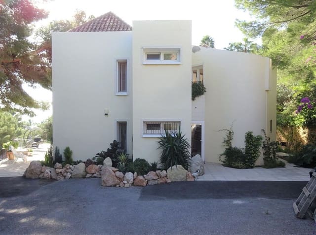 4 Zimmer Villa zu verkaufen in Altea mit Pool Garage - 525.000 € (Ref: 7353093)