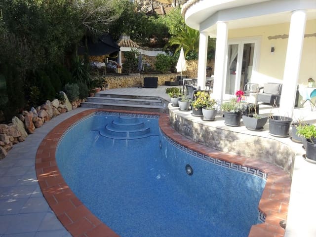 4 Zimmer Villa zu verkaufen in Altea mit Pool Garage - 525.000 € (Ref: 7353093)