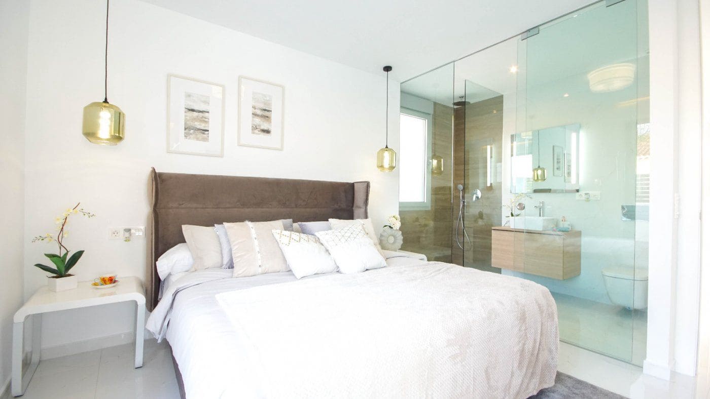 3 chambre Villa/Maison à vendre à Torrevieja avec piscine garage - 449 000 € (Ref: 7418860)