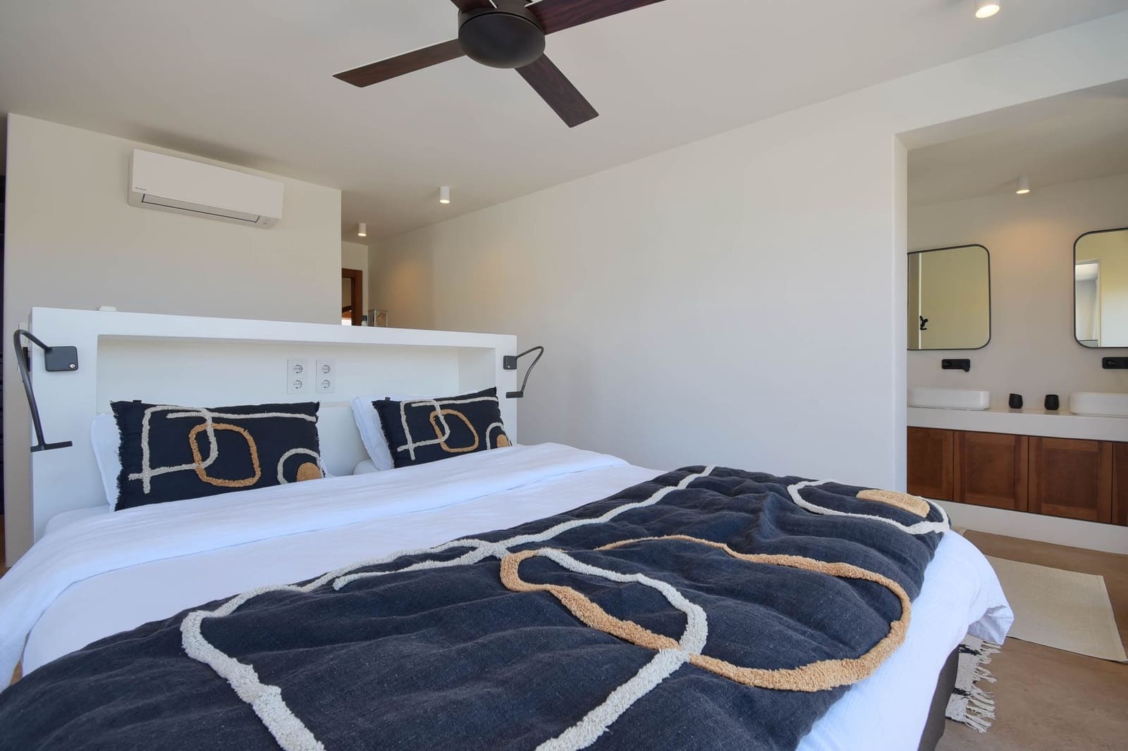 4 soveværelse Villa til salg i Moraira med swimmingpool - € 2.075.000 (Ref: 7425362)