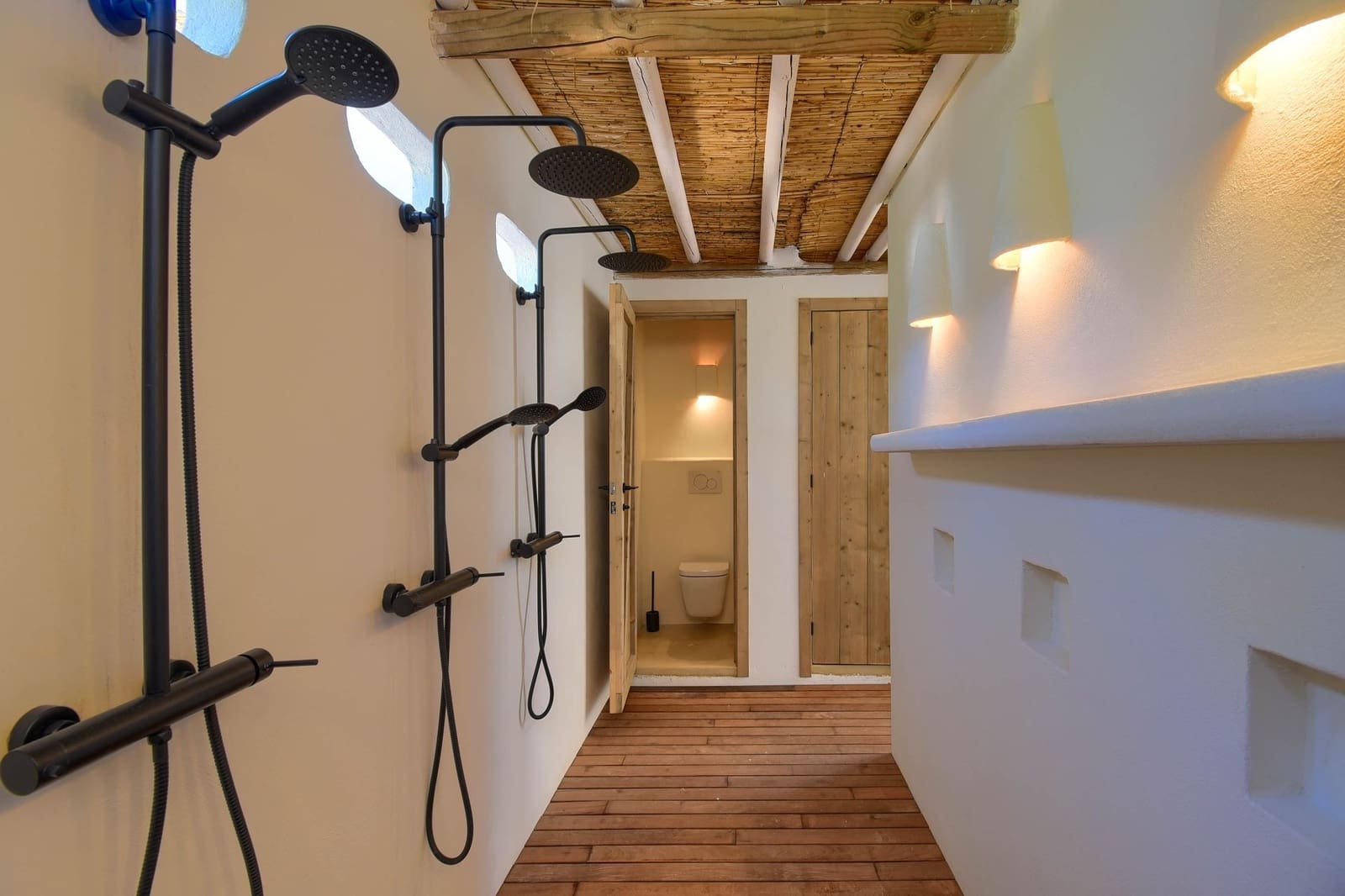 4 soveværelse Villa til salg i Moraira med swimmingpool - € 2.075.000 (Ref: 7425362)