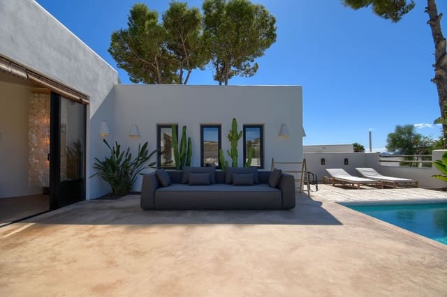 4 soveværelse Villa til salg i Moraira, Teulada-Moraira med swimmingpool - € 2.075.000 (Ref: 7425362)