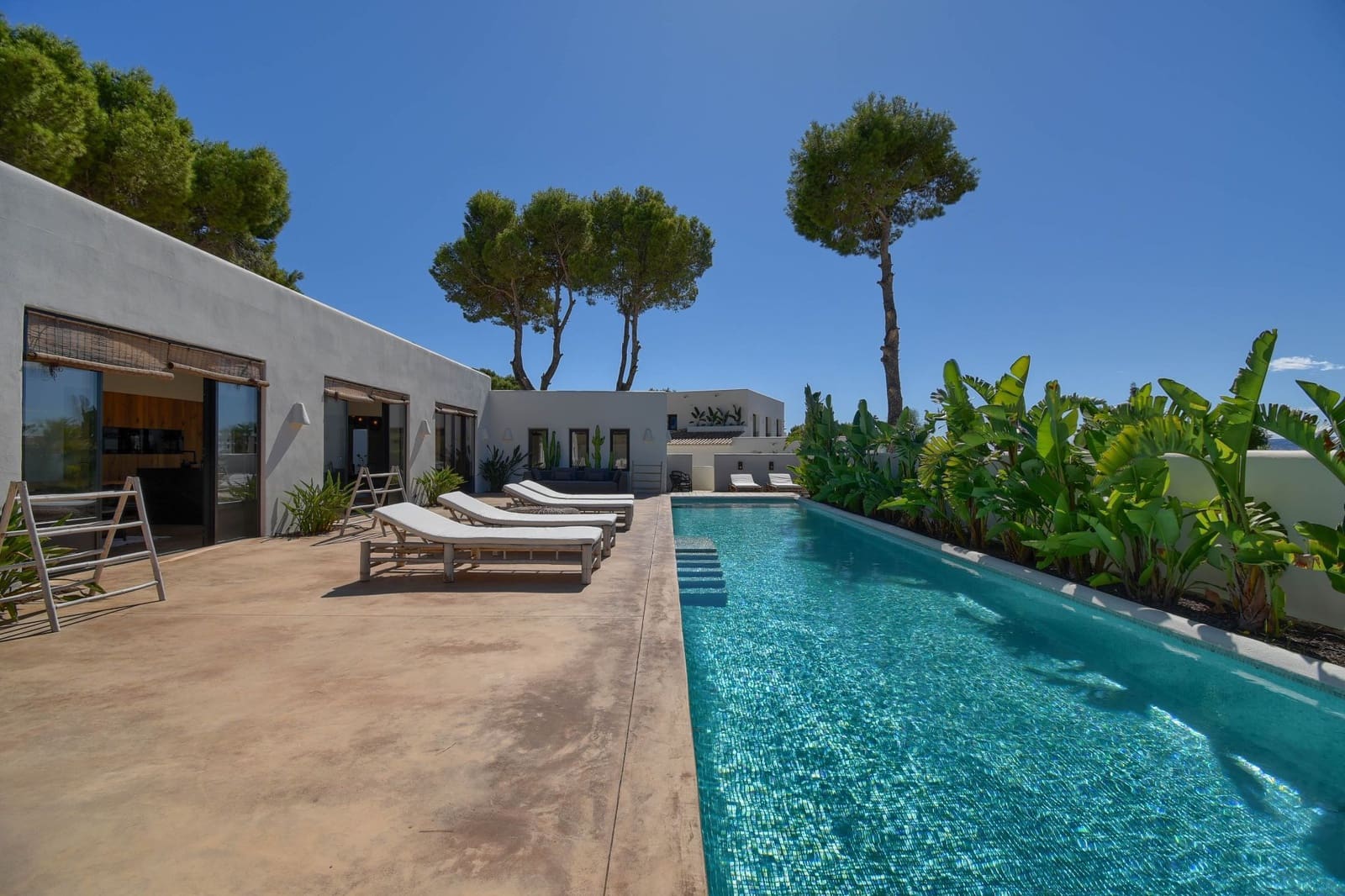 4 soveværelse Villa til salg i Moraira med swimmingpool - € 2.075.000 (Ref: 7425362)