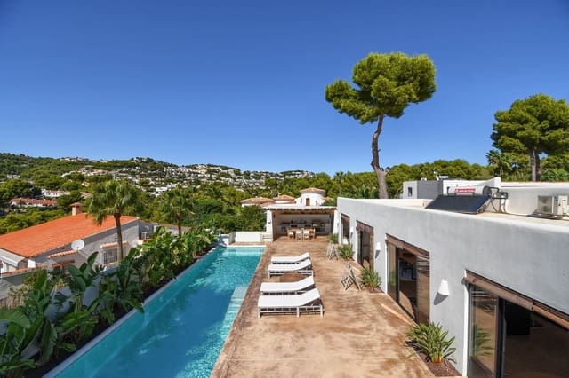 4 soveværelse Villa til salg i Moraira, Teulada-Moraira med swimmingpool - € 2.075.000 (Ref: 7425362)