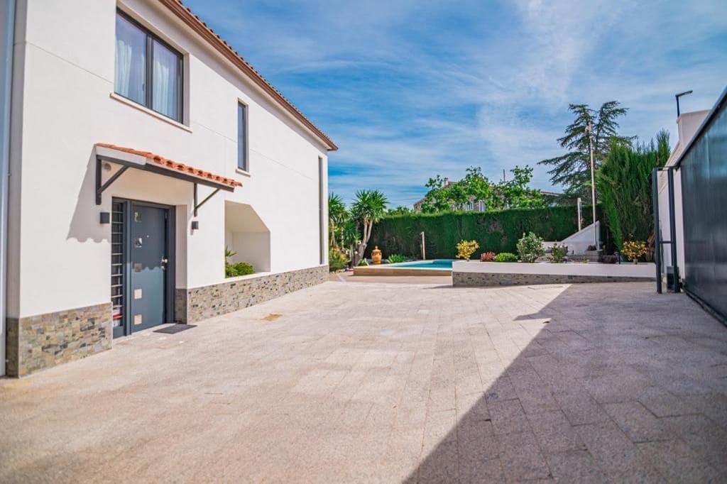 4 makuuhuone Huvila myytävänä paikassa Albir mukana uima-altaan 
autotalli - 1 290 000 € (Ref: 7460104)