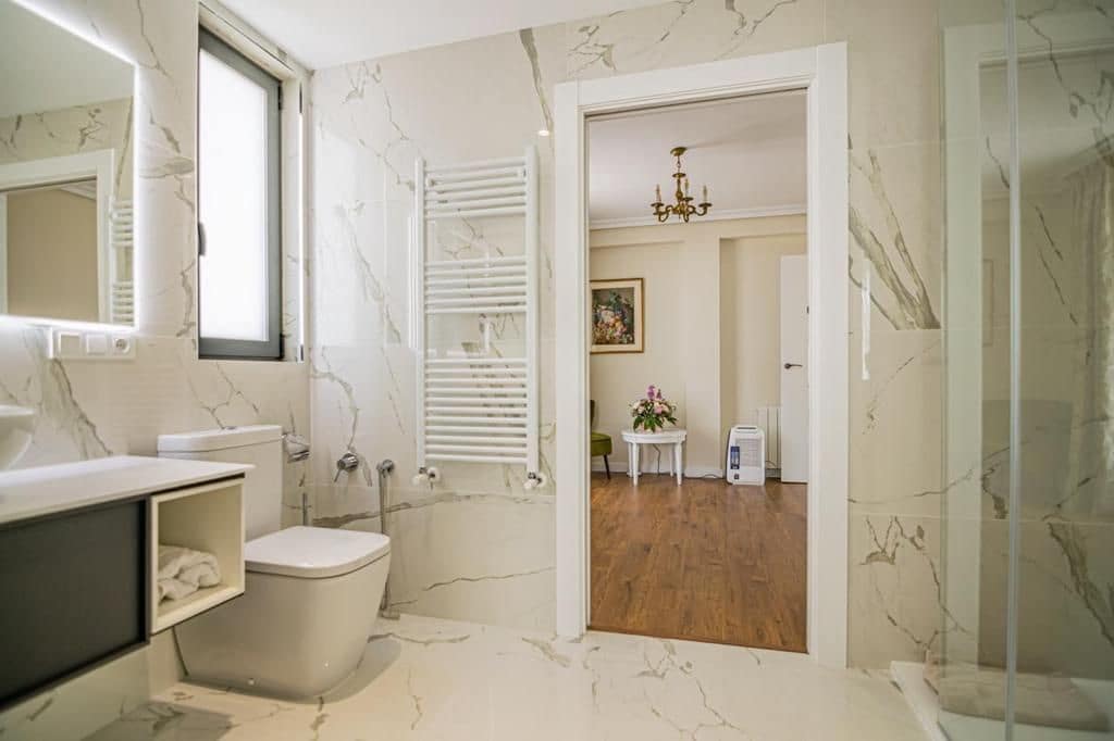 4 makuuhuone Huvila myytävänä paikassa Albir mukana uima-altaan 
autotalli - 1 290 000 € (Ref: 7460104)