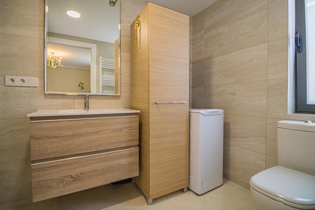 4 makuuhuone Huvila myytävänä paikassa Albir mukana uima-altaan 
autotalli - 1 290 000 € (Ref: 7460104)