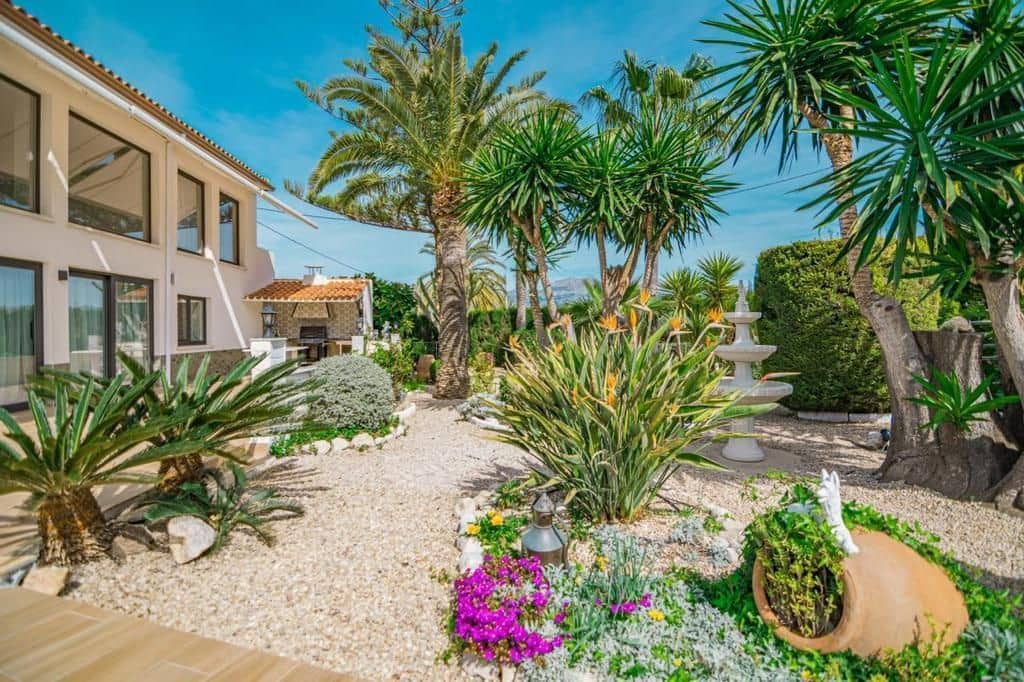 4 makuuhuone Huvila myytävänä paikassa Albir mukana uima-altaan 
autotalli - 1 290 000 € (Ref: 7460104)