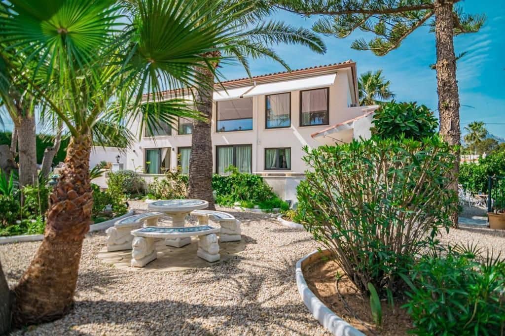 4 makuuhuone Huvila myytävänä paikassa Albir mukana uima-altaan 
autotalli - 1 290 000 € (Ref: 7460104)